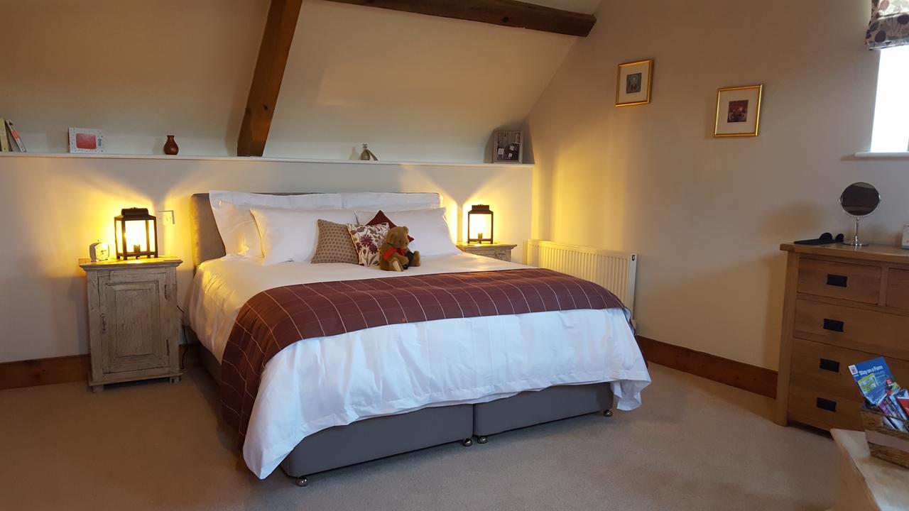 The Old Stables Bed & Breakfast Shepton Mallet Esterno foto